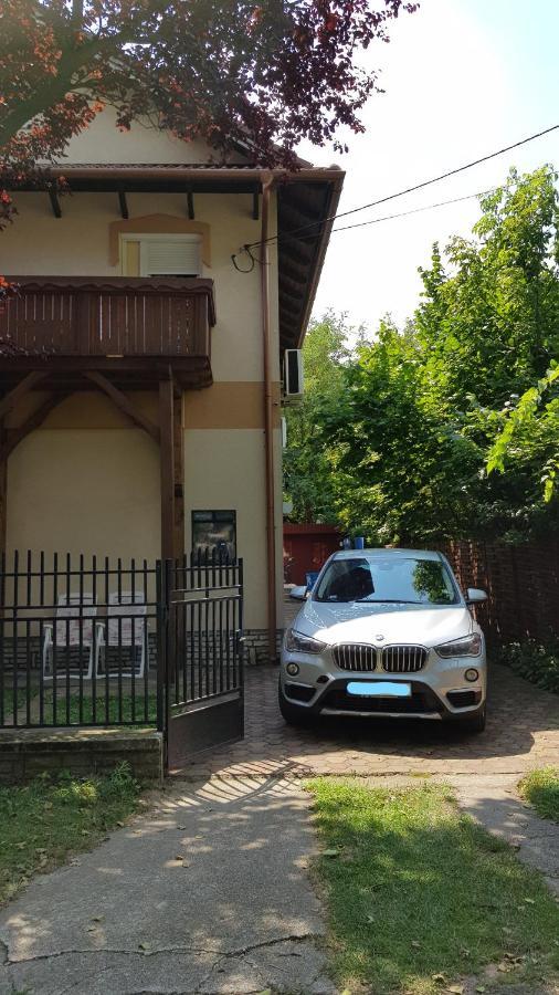 Meszoely Vendeghaz Hotel Siofok Bagian luar foto