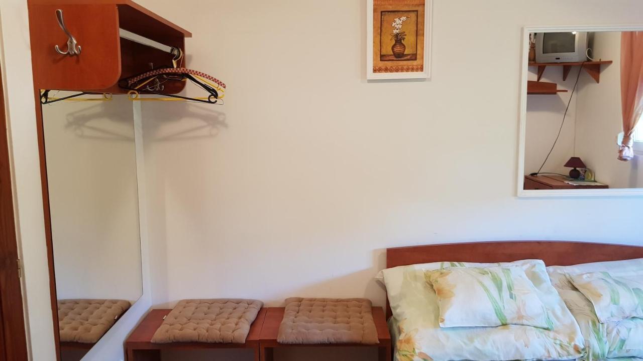 Meszoely Vendeghaz Hotel Siofok Bagian luar foto